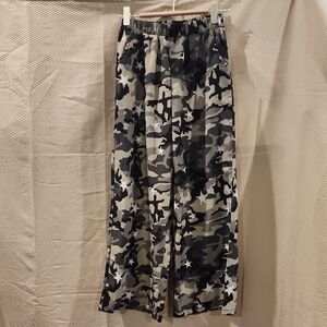 SHEIN Black, Gray & White Camo Wide-Leg Pants